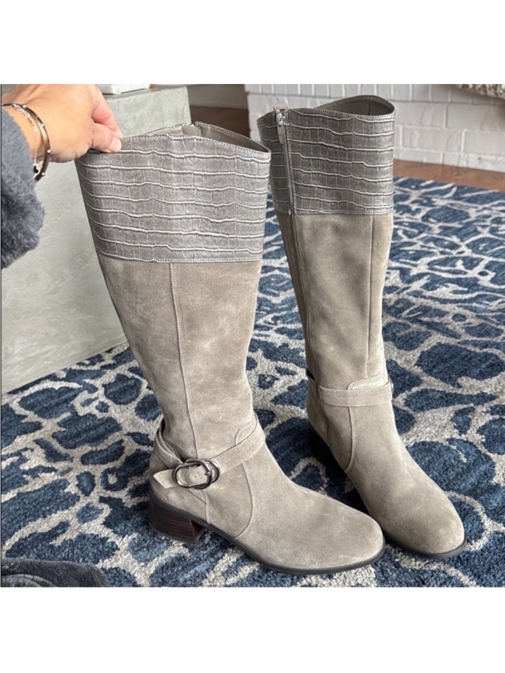 Marc Fisher Hailin Suede Leather Wide Calf  Knee High Boots Sz 10 Taupe/Gray